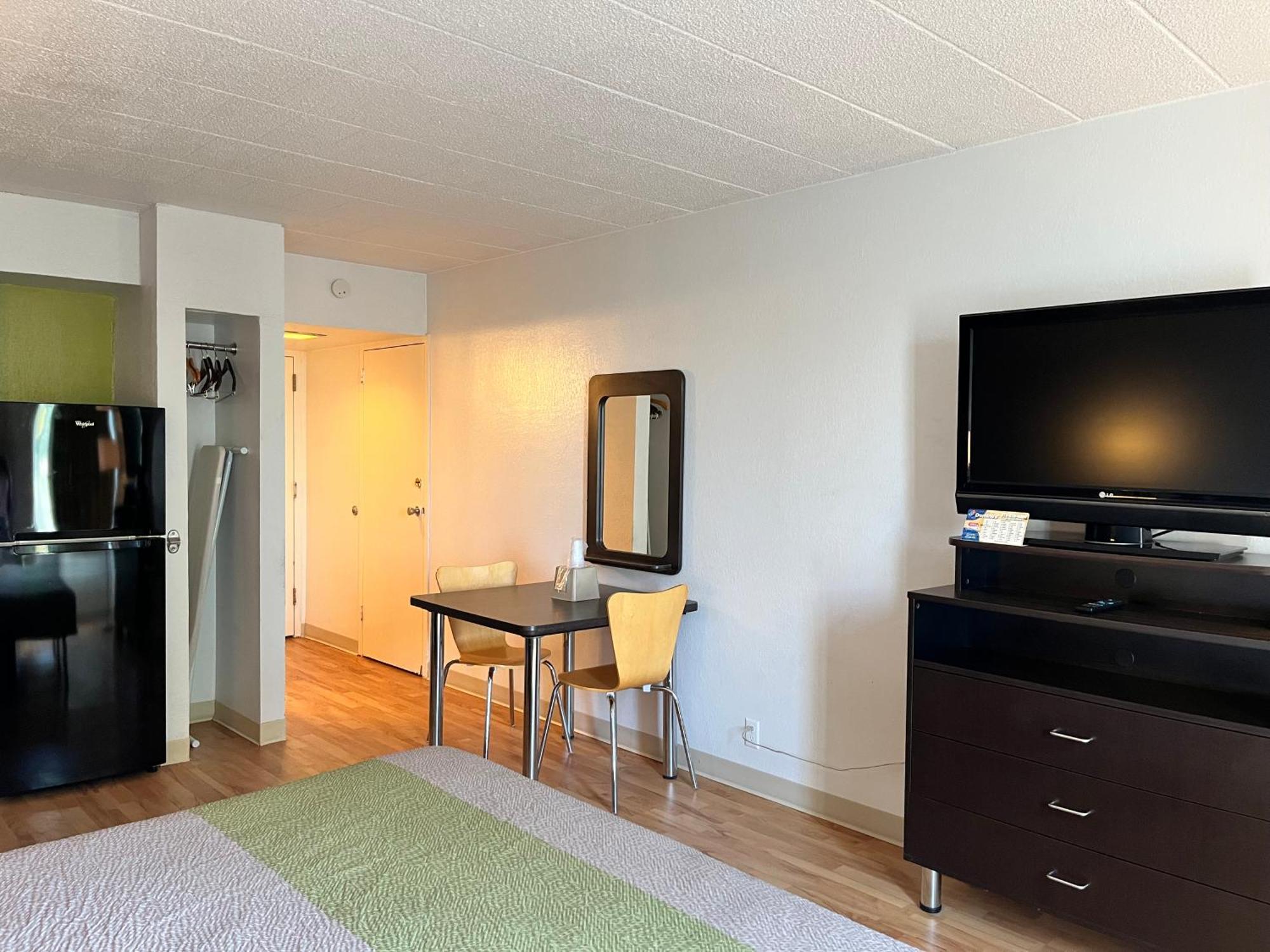 Studio 6 Suites Clarion, Pa Exterior photo